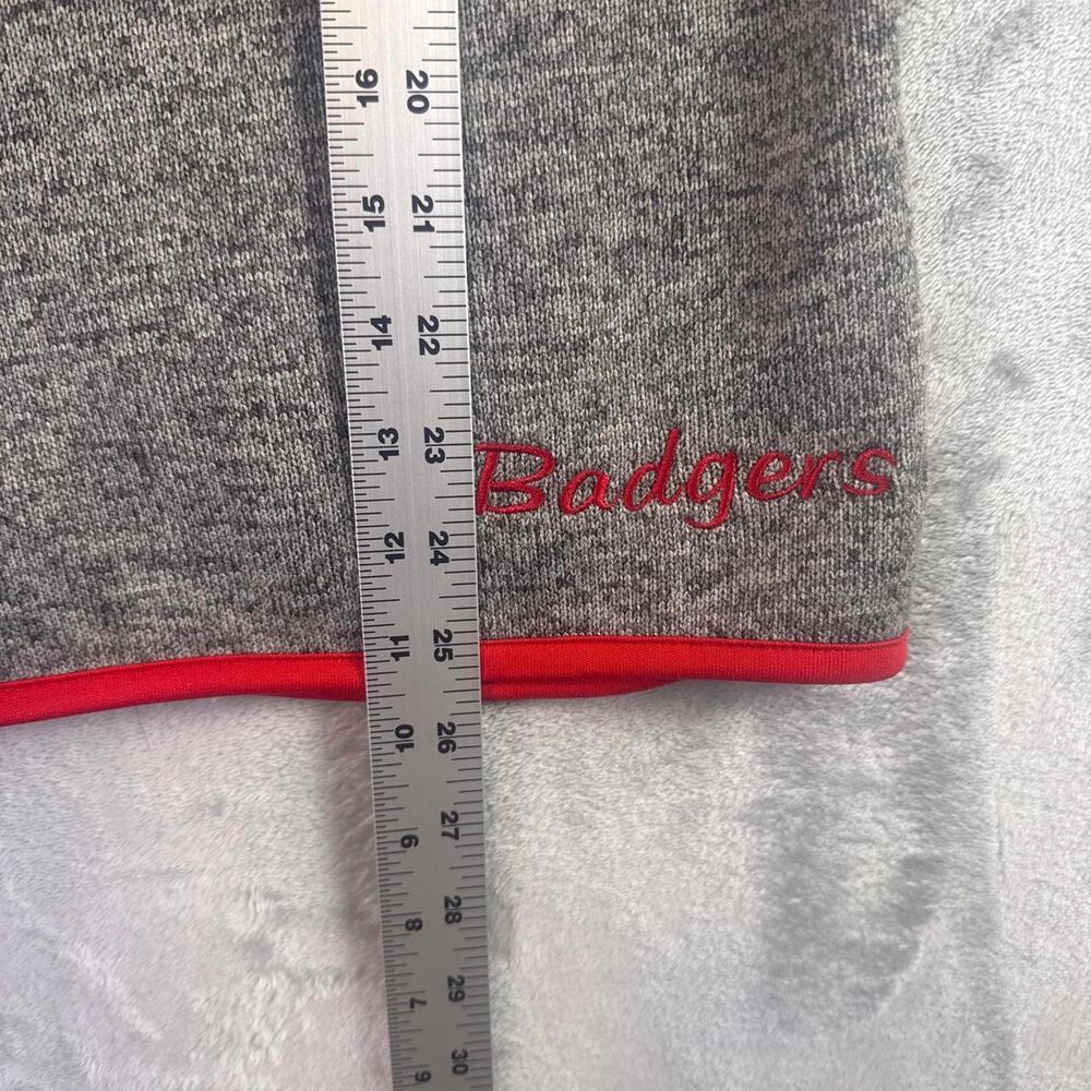 Colosseum Wisconsin Badgers Zip Hoodie Womens Medium Gray Red NCAA - Picture 6 of 7